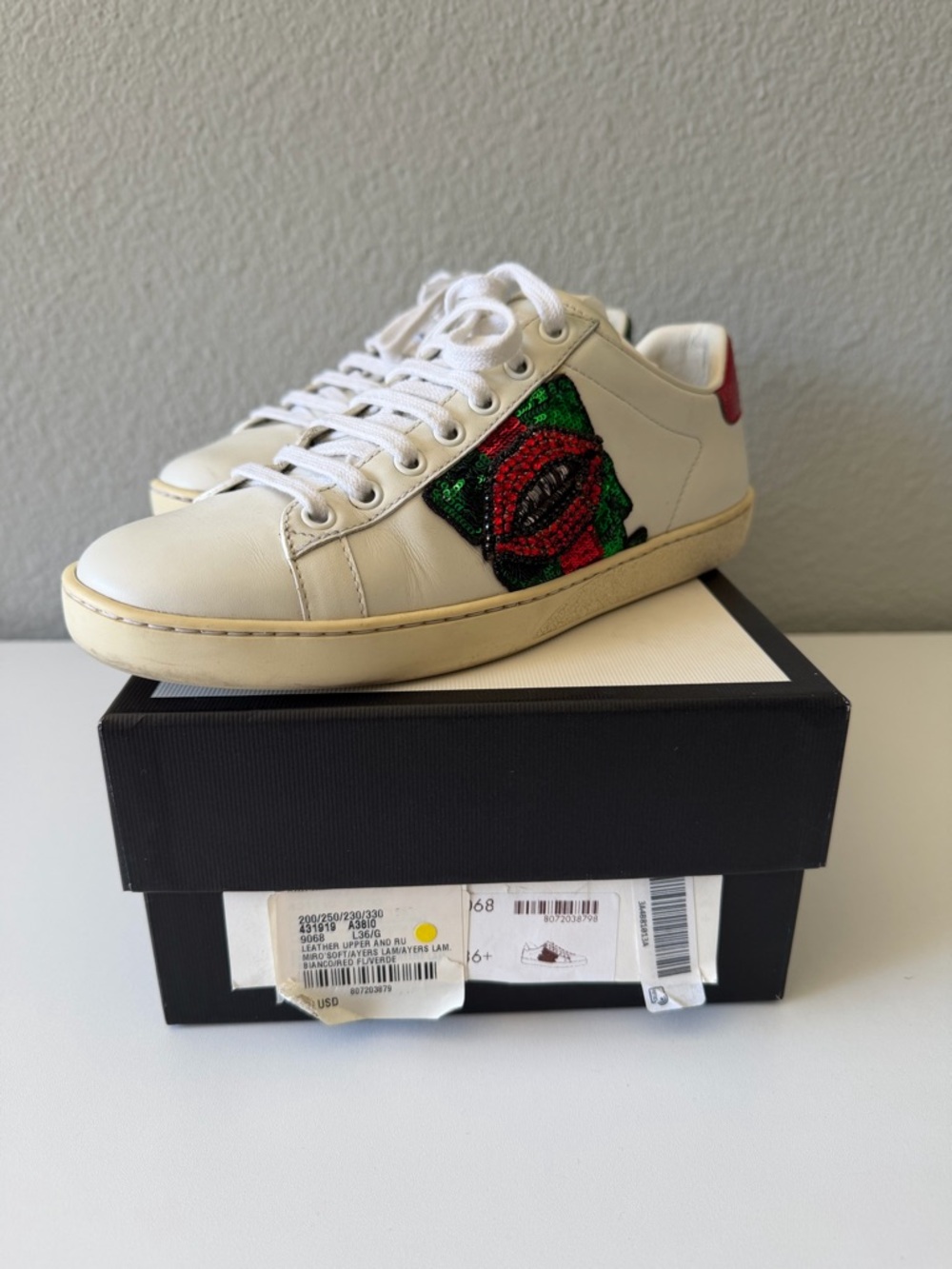 Gucci White Sneakers with Green and Red Beaded Patch